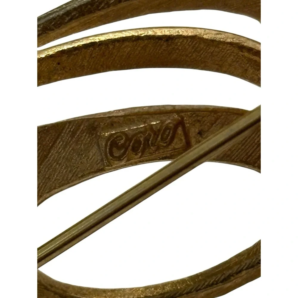 Vintage‎ Coro Brooch Pin Gold Tone Abstract Brushed Polished Swirl Modernist MCM